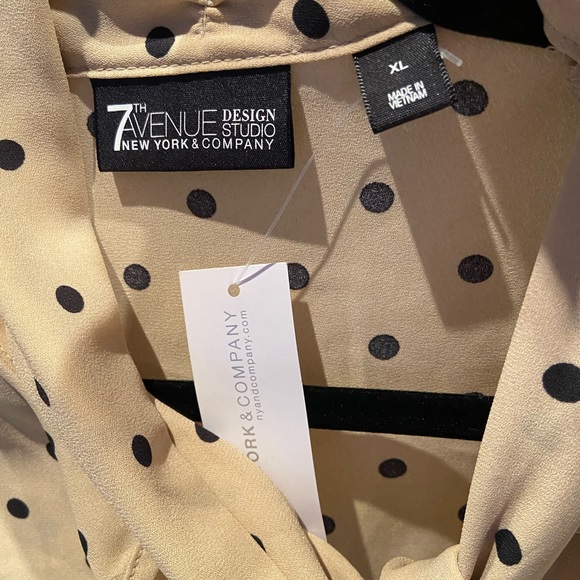 NEW NWT - Kiss Bow Blouse Beige Nude Tan Black Polka Dots 3/4 sleeves - size XL - Picture 4 of 5